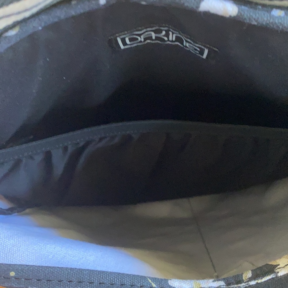 Dakine Backpack - Picture 5 of 6